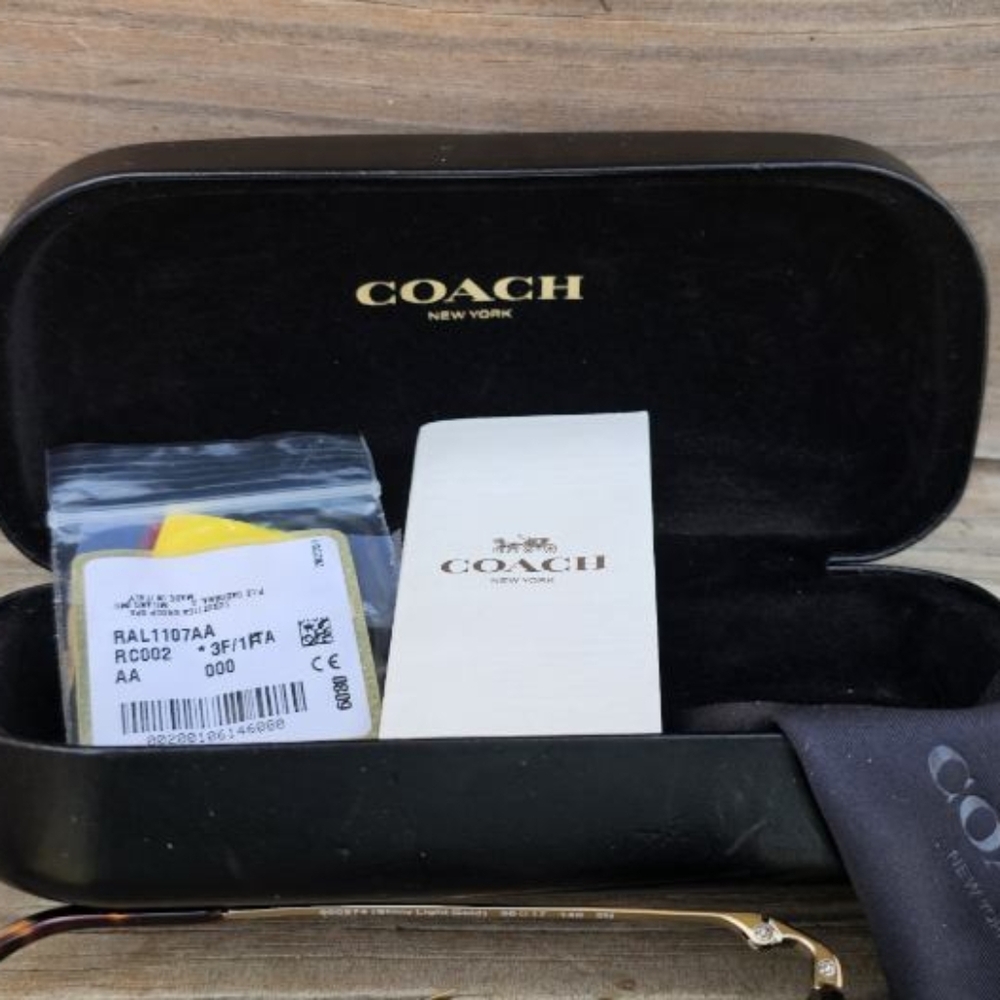 COACH WIRE FRAME SUNGLASSES FULL INCLUSION - Picture 4 of 5